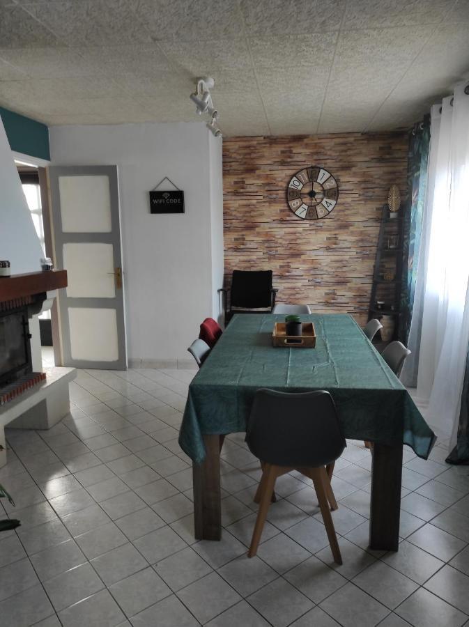 Maison De Village Avec Exterieur Oysonville 外观 照片